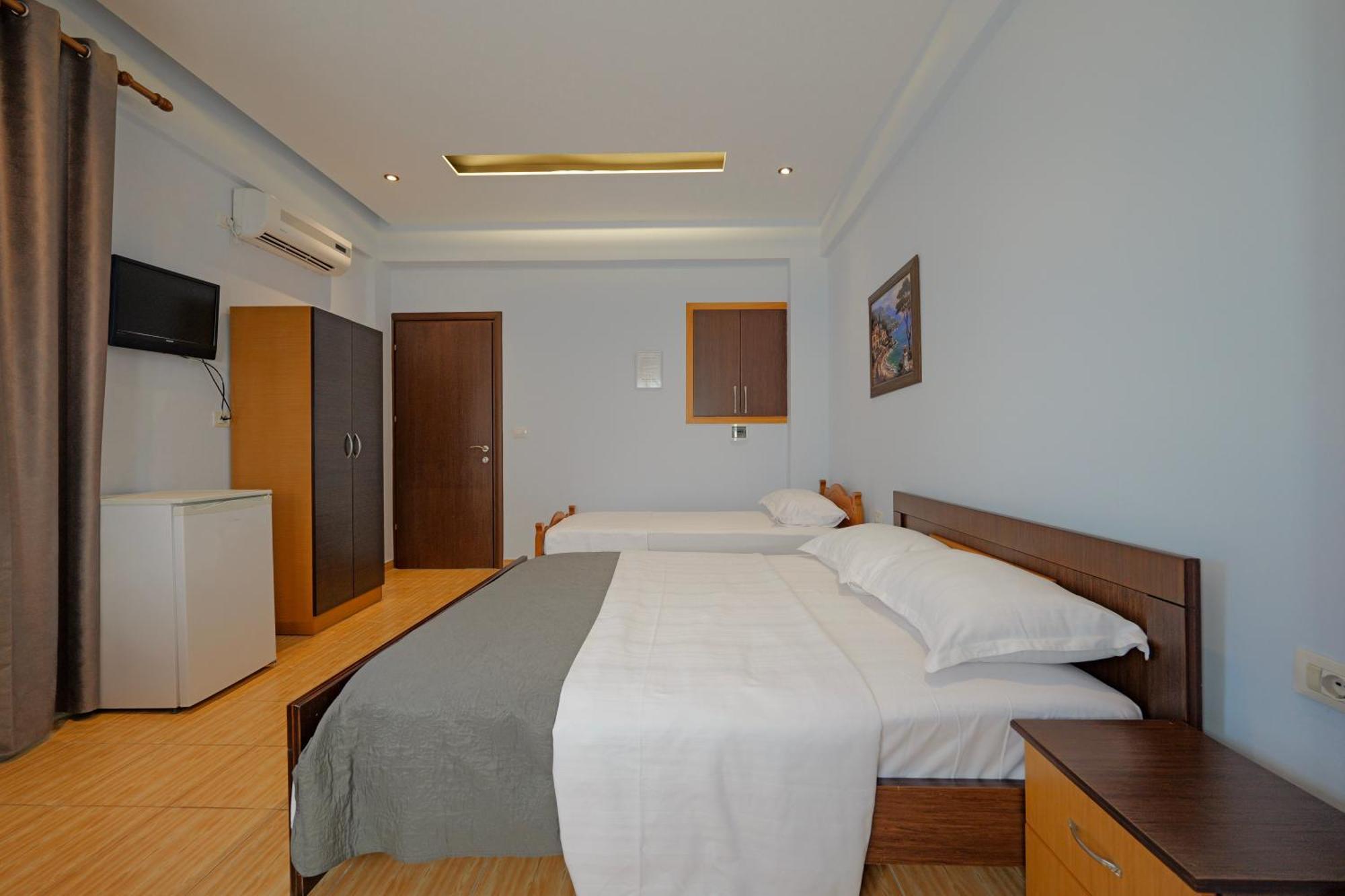 En Ad Hotel